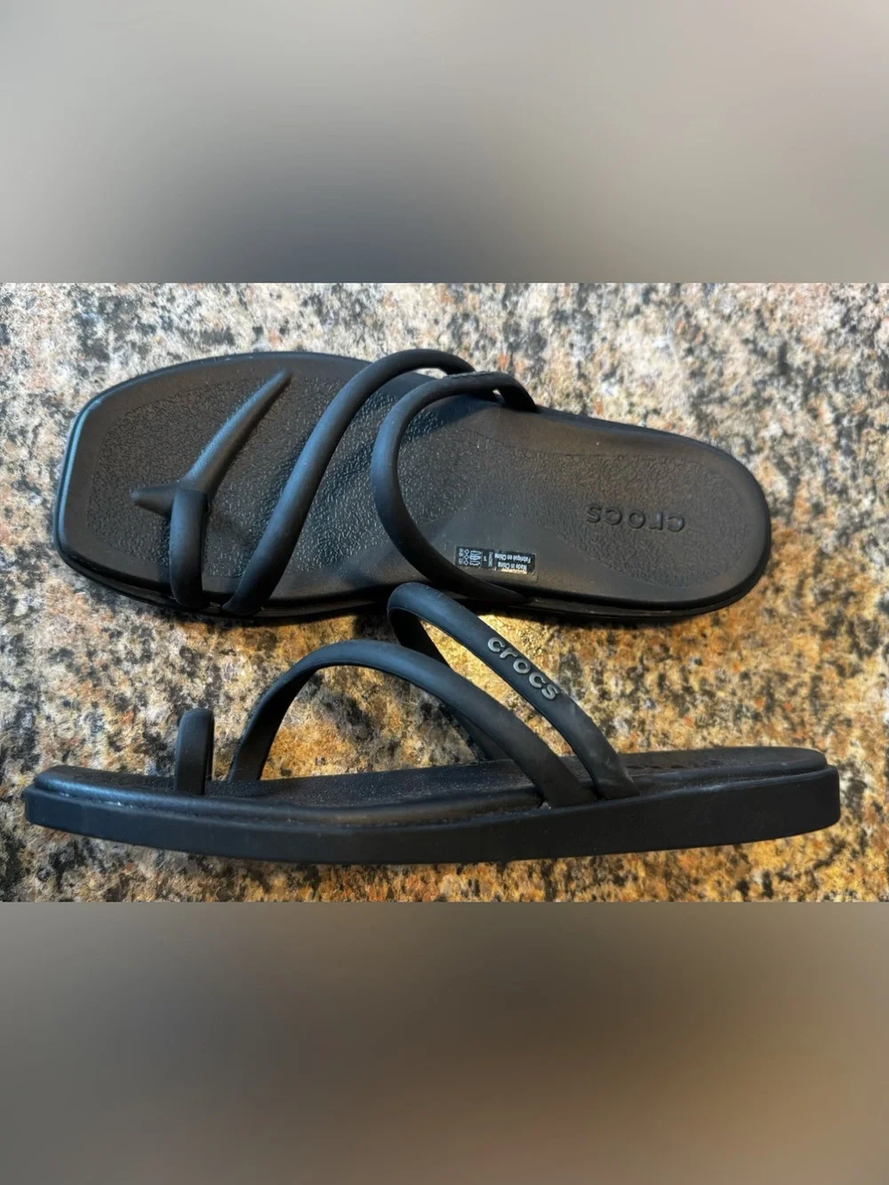 Crocs Miami Big Girl Toe Loop Sandals Square Toe Minimalist Strappy Shoes Size 4